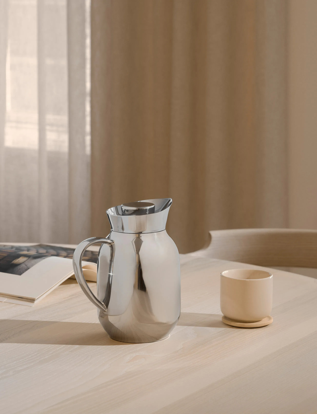 Stelton Amphora Termokande 1.2 L. Steel, 1.2 L, Silver, Køkken > Termoflasker, Unisex