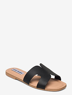 Zarnia Sandal - flat sandals - black leather