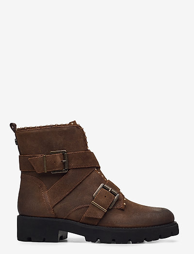 gochal boots