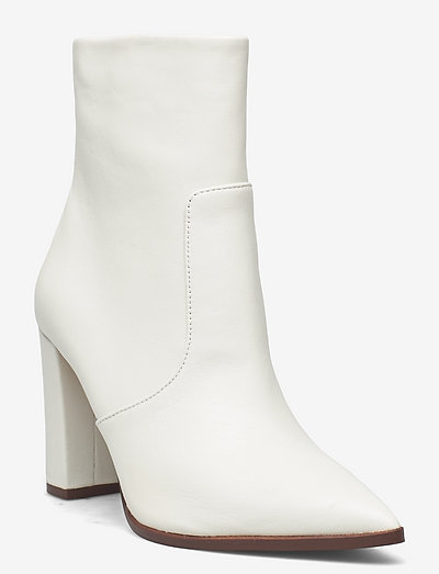 white ankle boots size 6