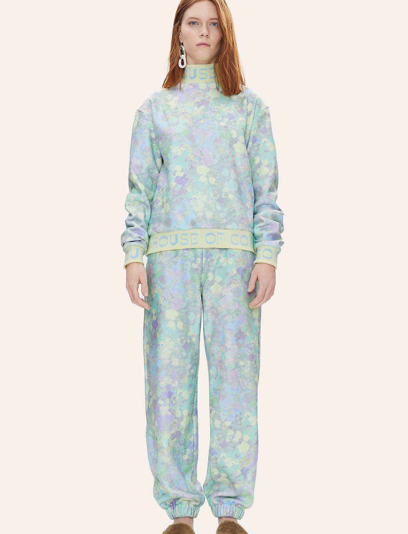 STINE GOYA - Melina, 1346 Fleece Rib - sweatshirts & hættetrøjer - pastel bloom - 0