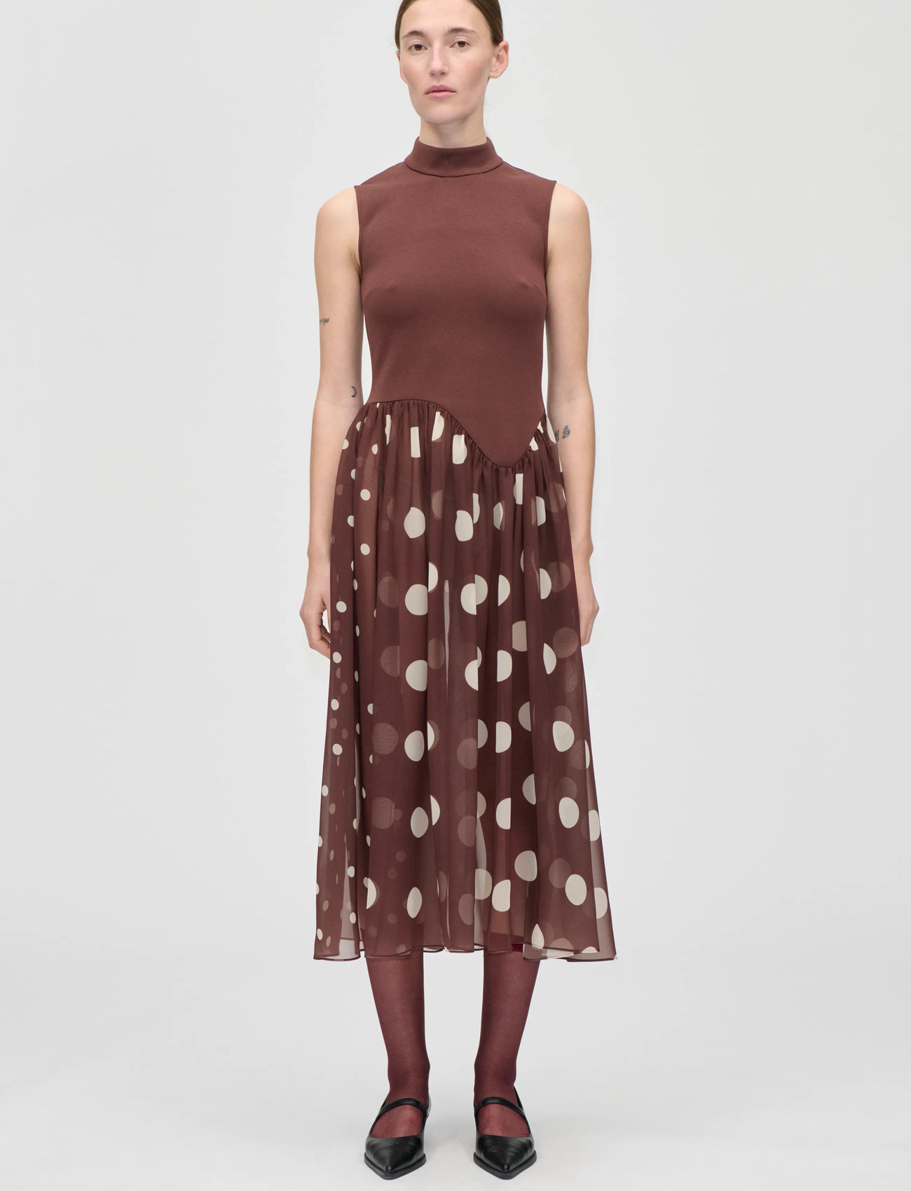 STINE GOYA Jersey / Georgette Combo, Asymmetrical Draped Dress, S, Brown, Kjoler > Knælange Og Midi, Dame