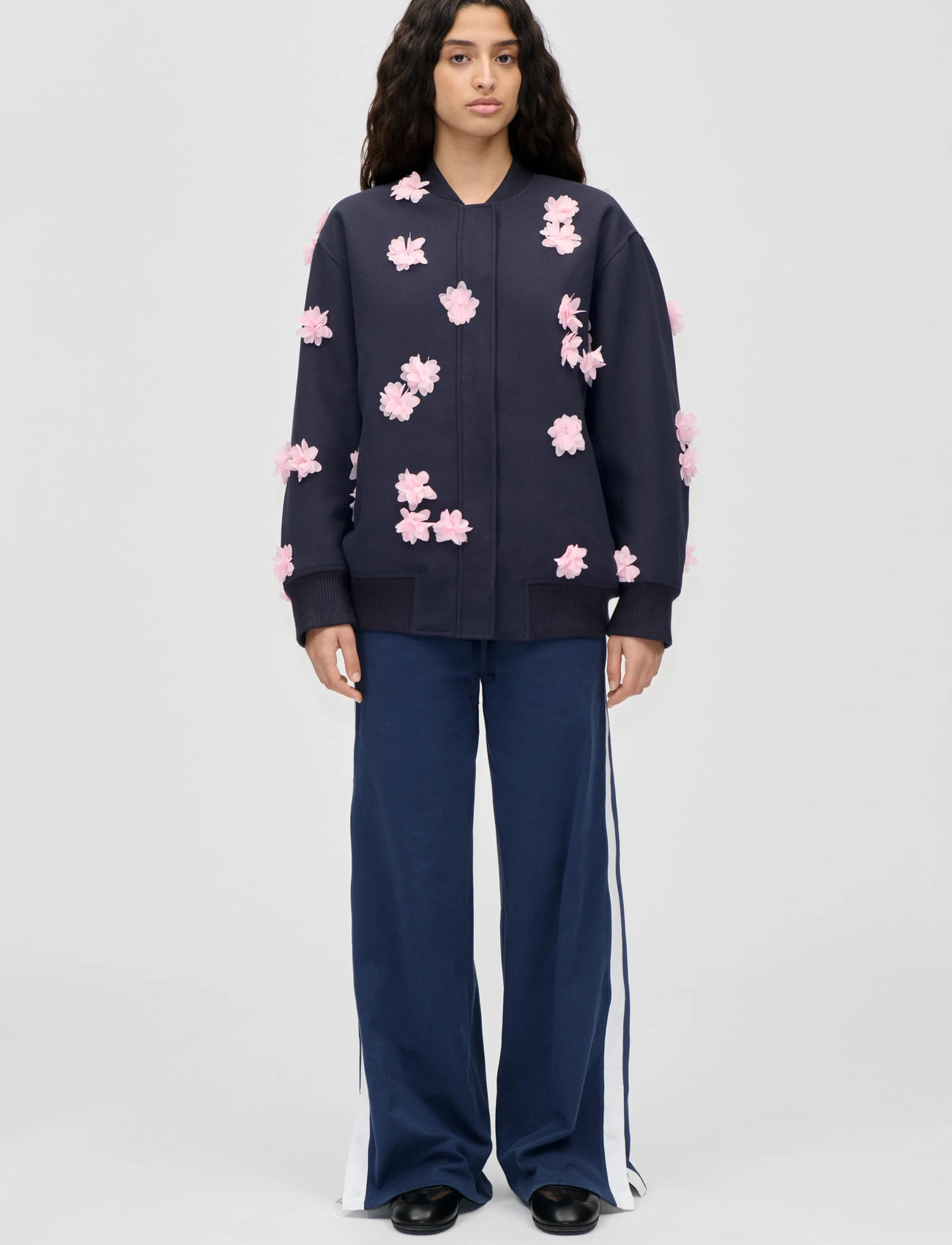 STINE GOYA Double Sided Crepe, Floral Bomber Jacket, XS, Pink, Jakker > Bomberjakker, Dame