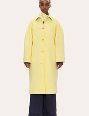 STINE GOYA - Mandala, 1318 Wool Outerwear - uldfrakker - pastel yellow - 0