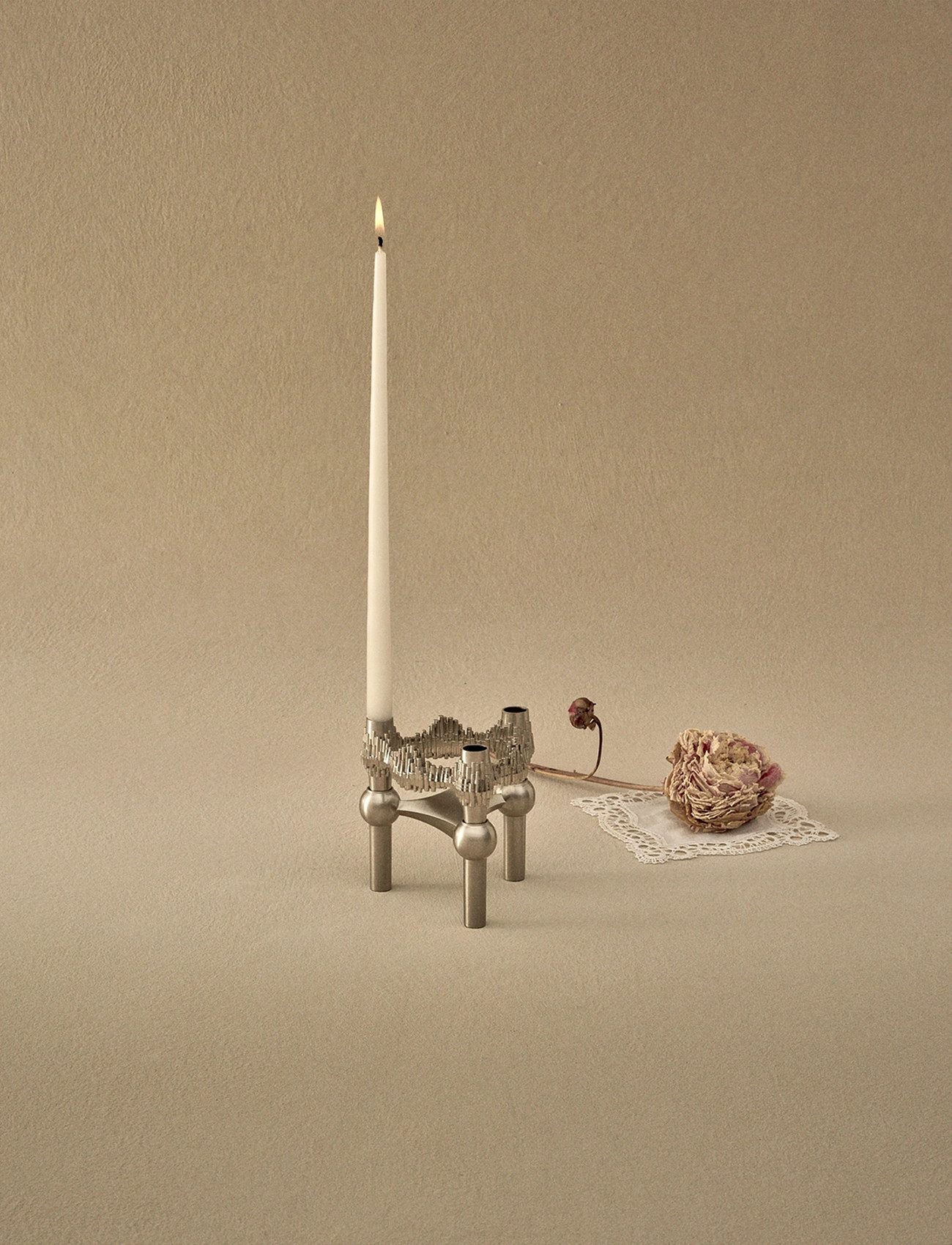 STOFF Nagel Quist Candle Holder - Brushed Chrome, 5.9X10 cm, Silver, Lysestager & Lanterner > Lysestager, Unisex