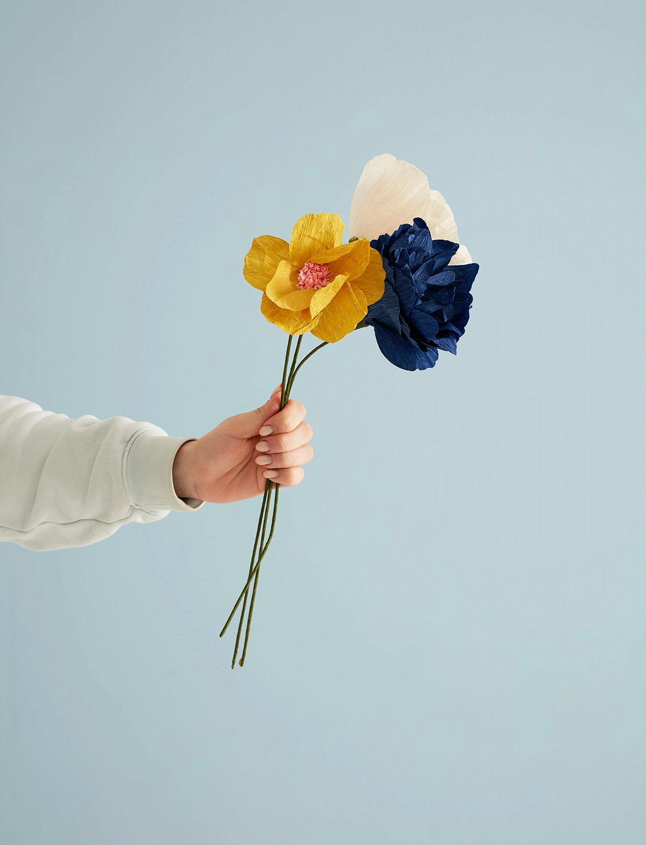 Studio About Paper Flower, One Size, Yellow, Decoration > Dried & Fake Flowers, Unisex