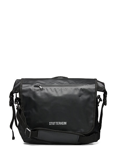 Stutterheim Rain Messenger (Black) – 63 €