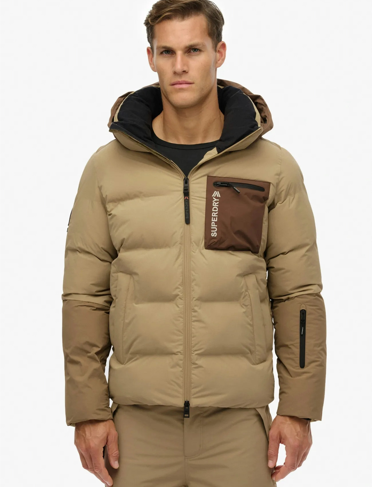 Superdry Sport Ski Sports Padded Block Jacket, XL, Beige, Sport Jackets > Sport Ski Jackets, Herre
