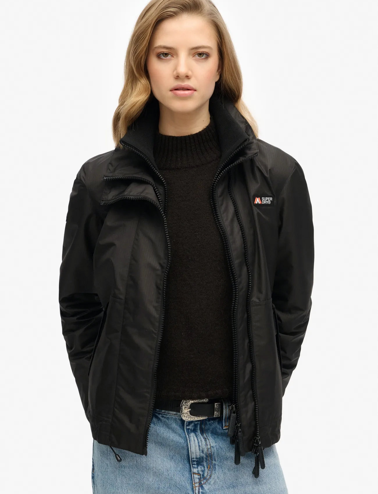 Superdry Sport Mtn Windbreaker Jacket, M, Black, Sport Jackets > Sport Outdoor Jackets, Dame