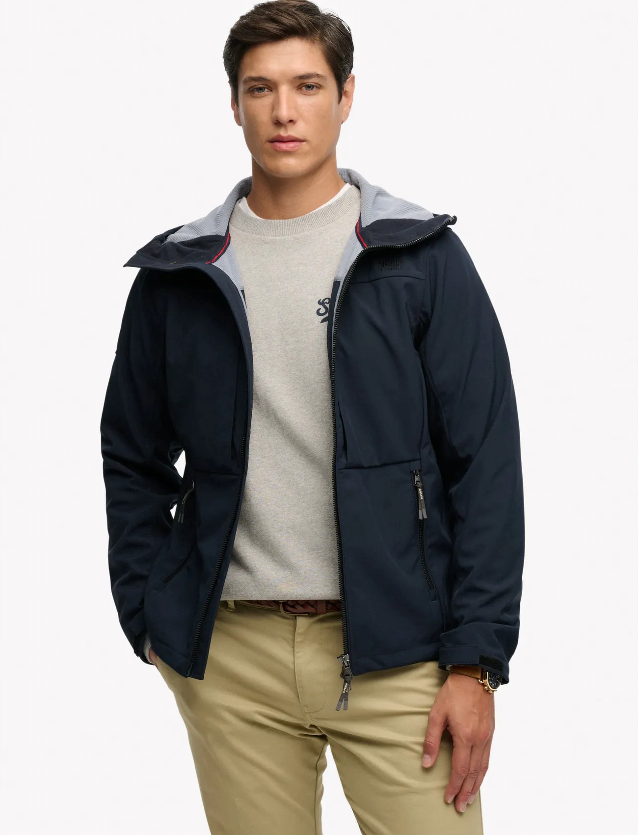 Superdry Hooded Softshell Trekker Jkt, XL, Navy, Sport Jackets > Sport Outdoor Jackets, Herre