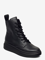 svea sneaker boots