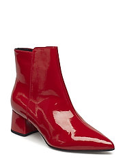 Woms Boots