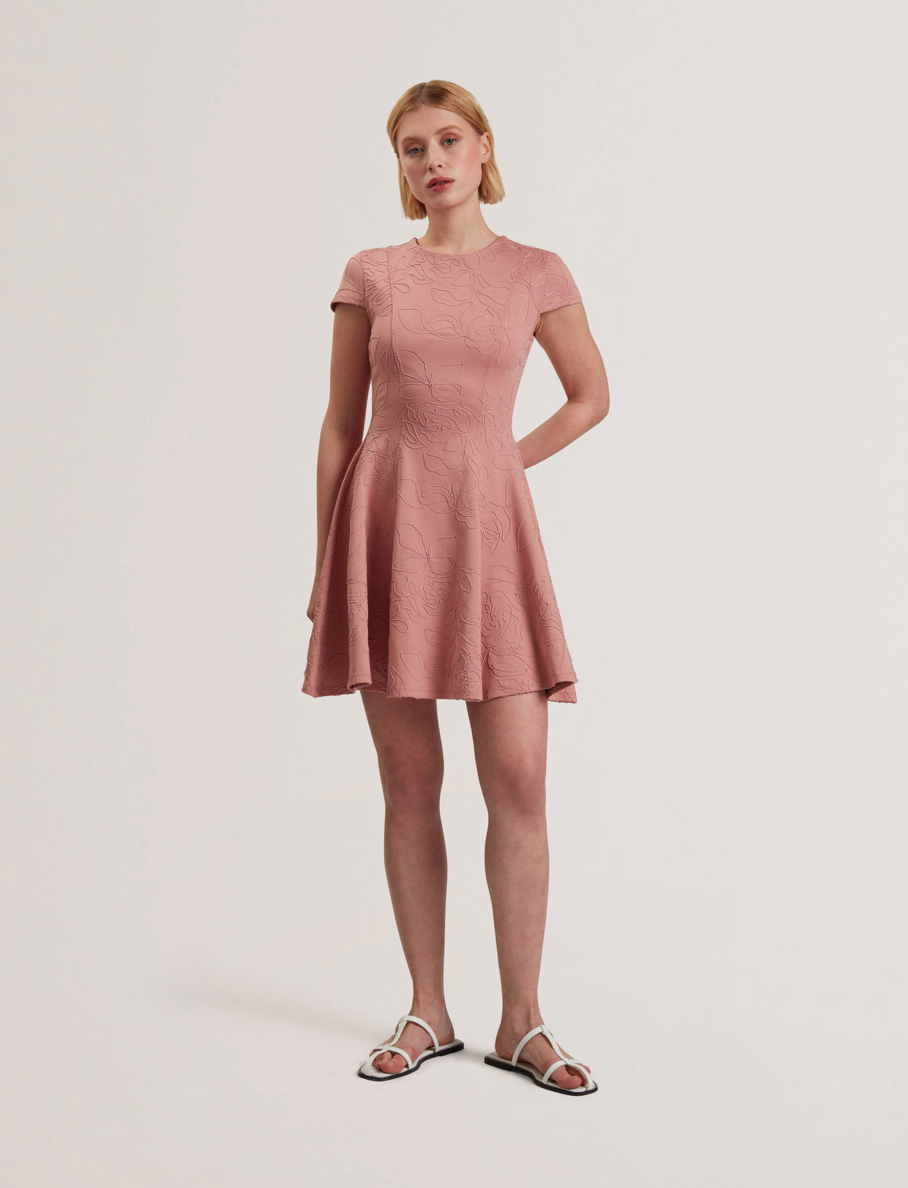 Ted Baker London Clodaa, 36, Pink, Kjoler > Kort Kjole, Dame
