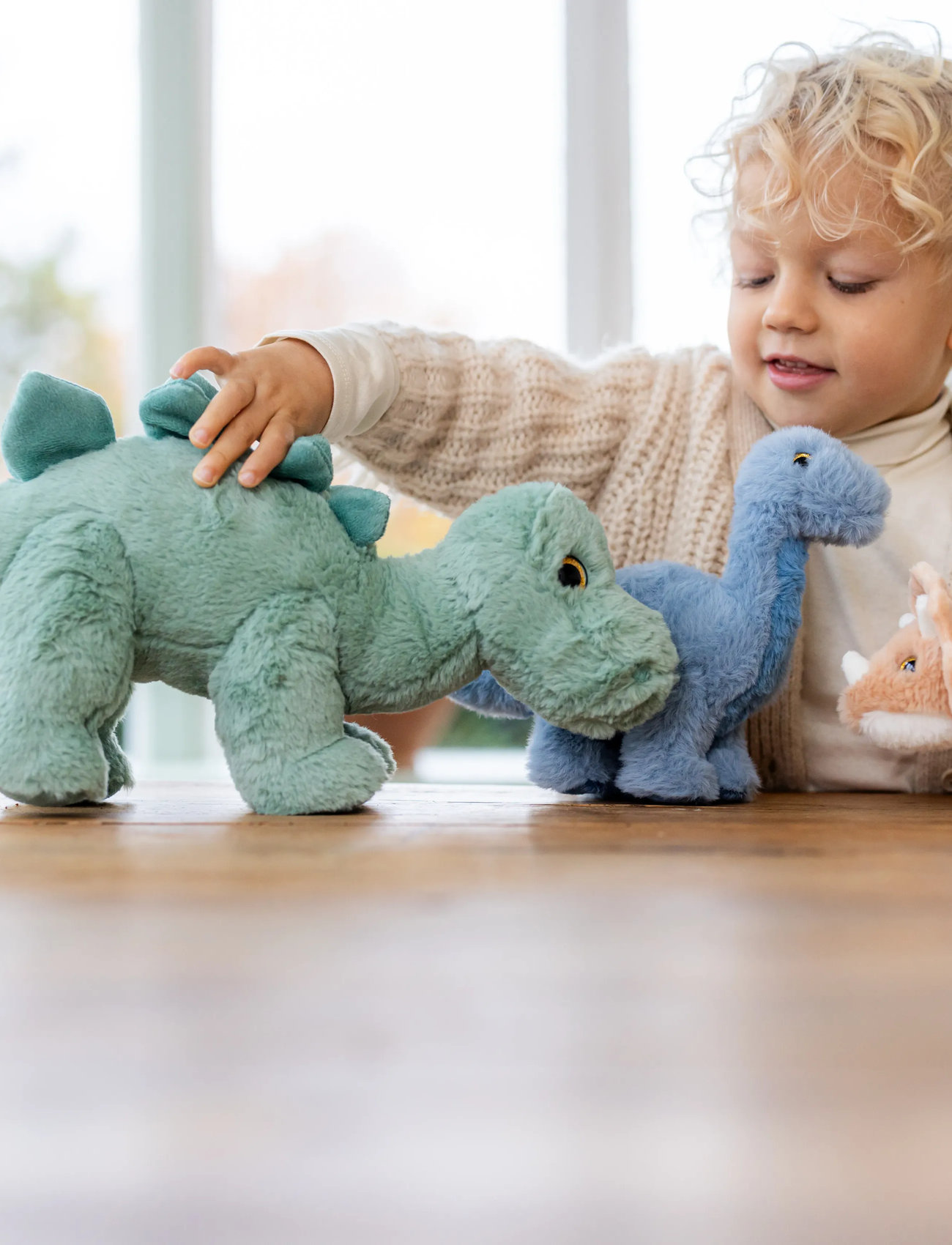 Teddykompaniet Dino, Triceratops, Aprikos, Stor, 43 cm, Orange, Soft Legetøj > Stuffed Animals, Børn