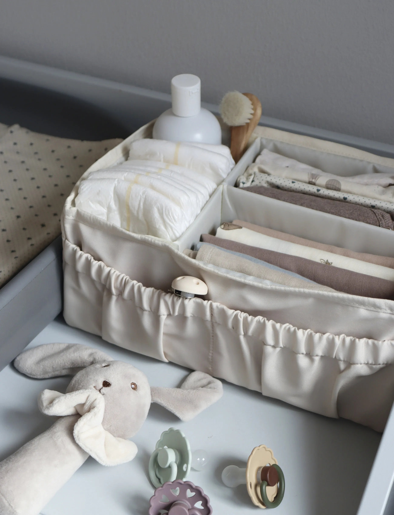 That's Mine Lily Nursing Organizer, 32X22X13 cm, Cream, Babysenge Og Tilbehør > Organisatorer Til Tremmesenge, Børn