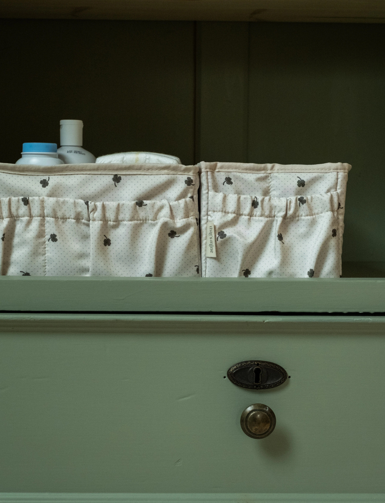 That's Mine Lucy Nursing Organizer, One Size, Cream, Babysenge Og Tilbehør > Organisatorer Til Tremmesenge, Børn