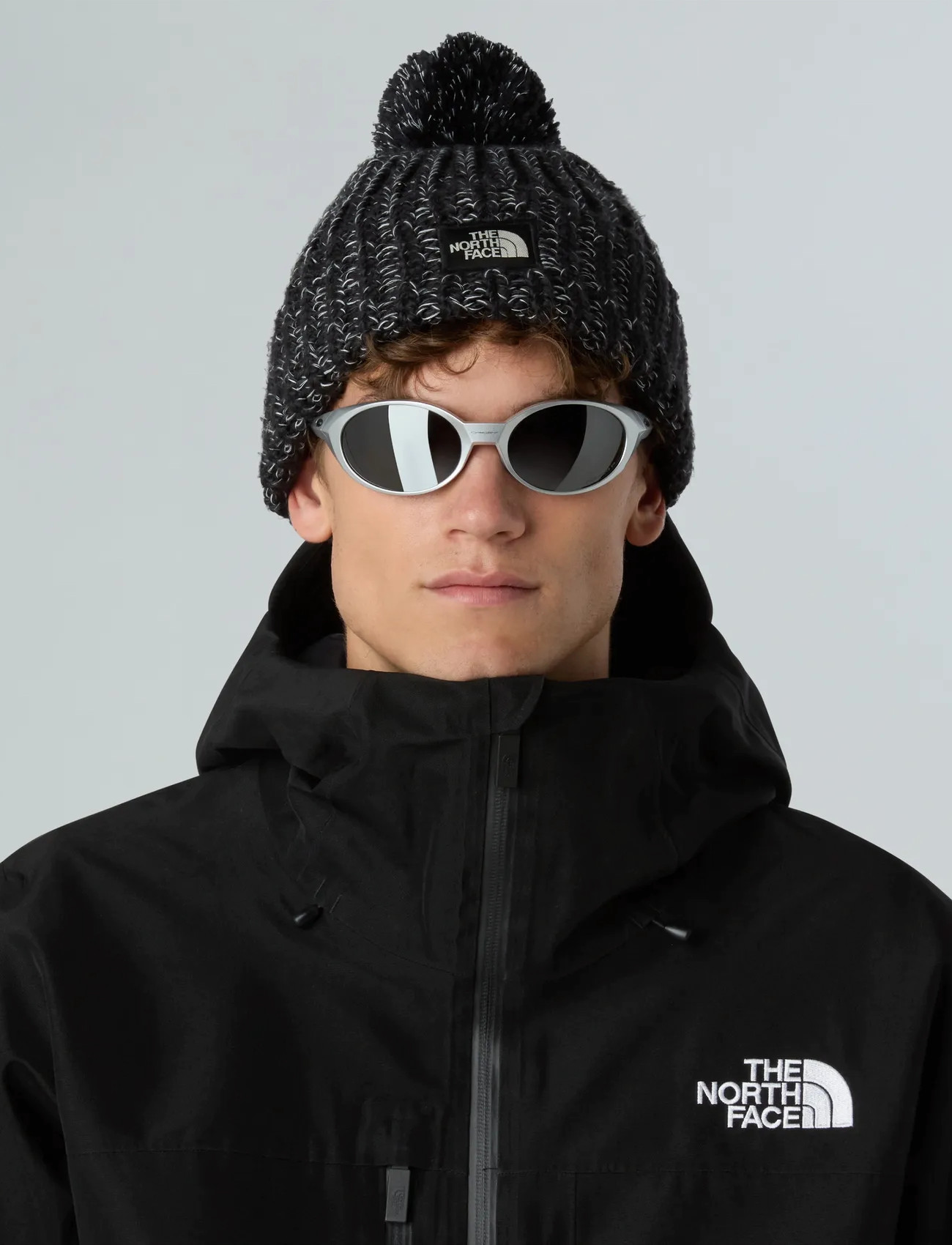 The North Face Cozy Chunky Cabin Beanie, One Size, Grey, Sport Accessories > Sport Beanies, Dame