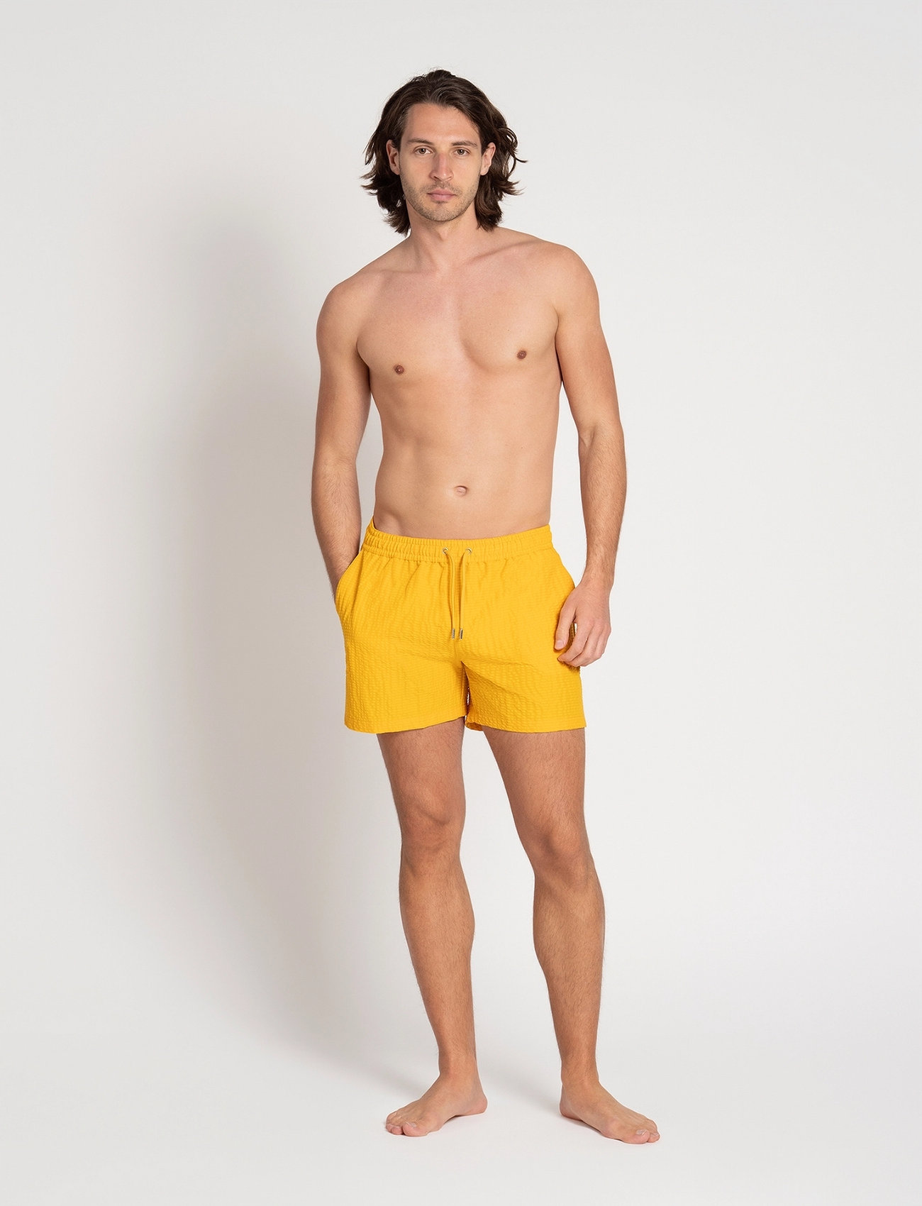 The Resort Co. Classic Swim Shorts Yellow Seersucker, S 35 cm, Yellow, Badetøj > Shorts, Herre