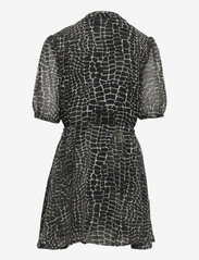 Tommy Hilfiger - AOP PRINTED CHIFFON DRESS - short-sleeved casual dresses - black animal print - 1