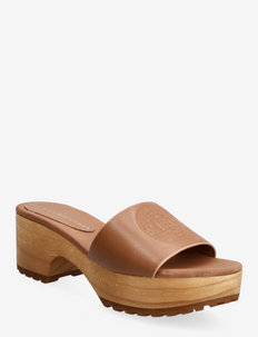 FEMININE MID HEEL CLOG SANDAL - sandaler med hæl - summer cognac