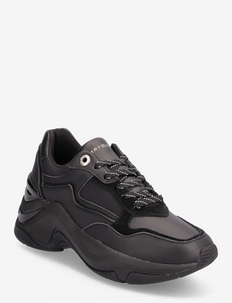 CHUNKY SNEAKER WITH FUR INSOLE - chunky sneakers - triple black
