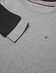 Tommy Hilfiger - 2P CN TEE LS - long-sleeved t-shirts - medium grey ht/black - 1