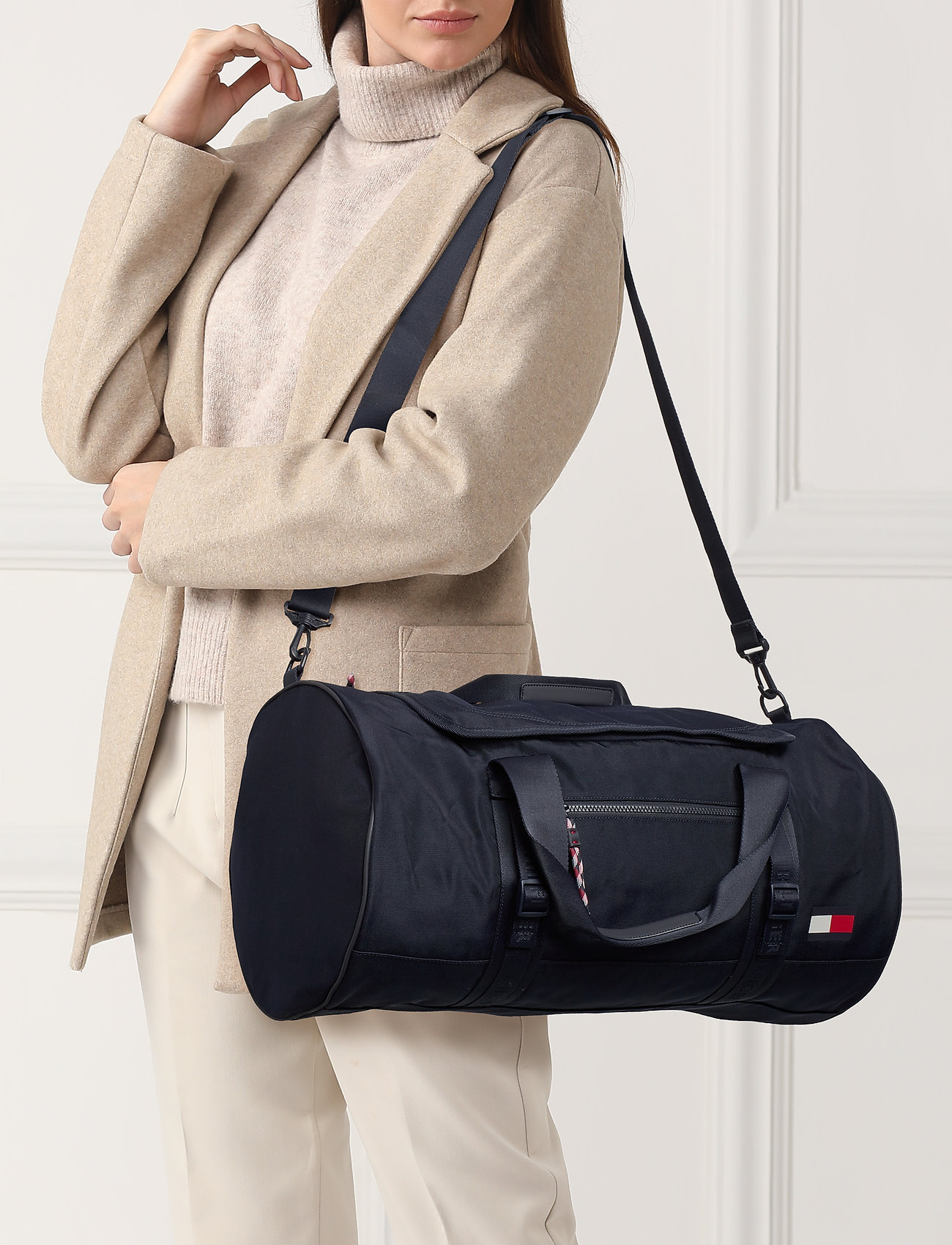 DESERT Tommy Hilfiger Tommy Duffle Bags Weekend & Gym Bags Blå Tommy Hilfiger weekendtasker for herre - Pashion.dk