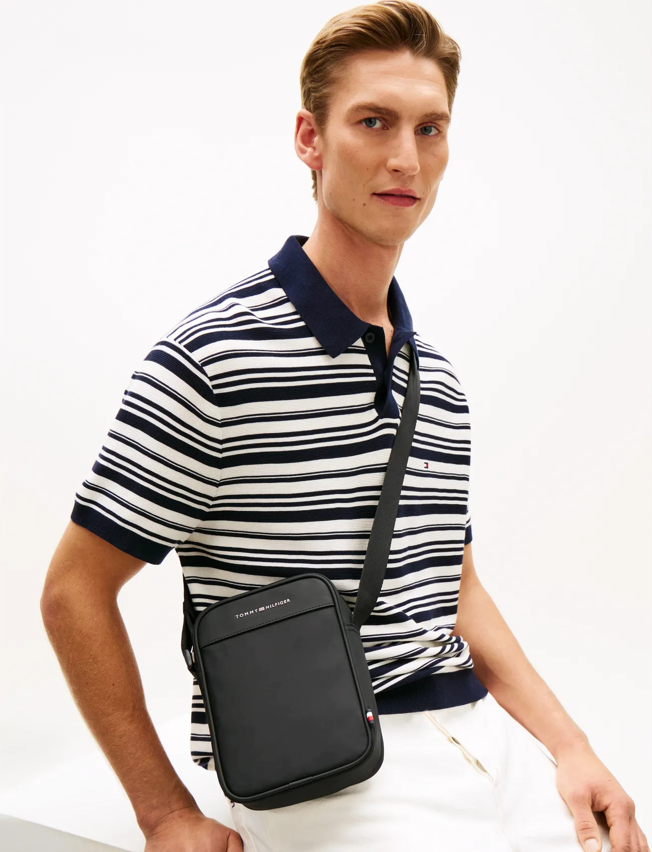 Tommy Hilfiger Th Repreve Mini Reporter, One Size, Black, Tasker > Crossbody-Tasker, Herre