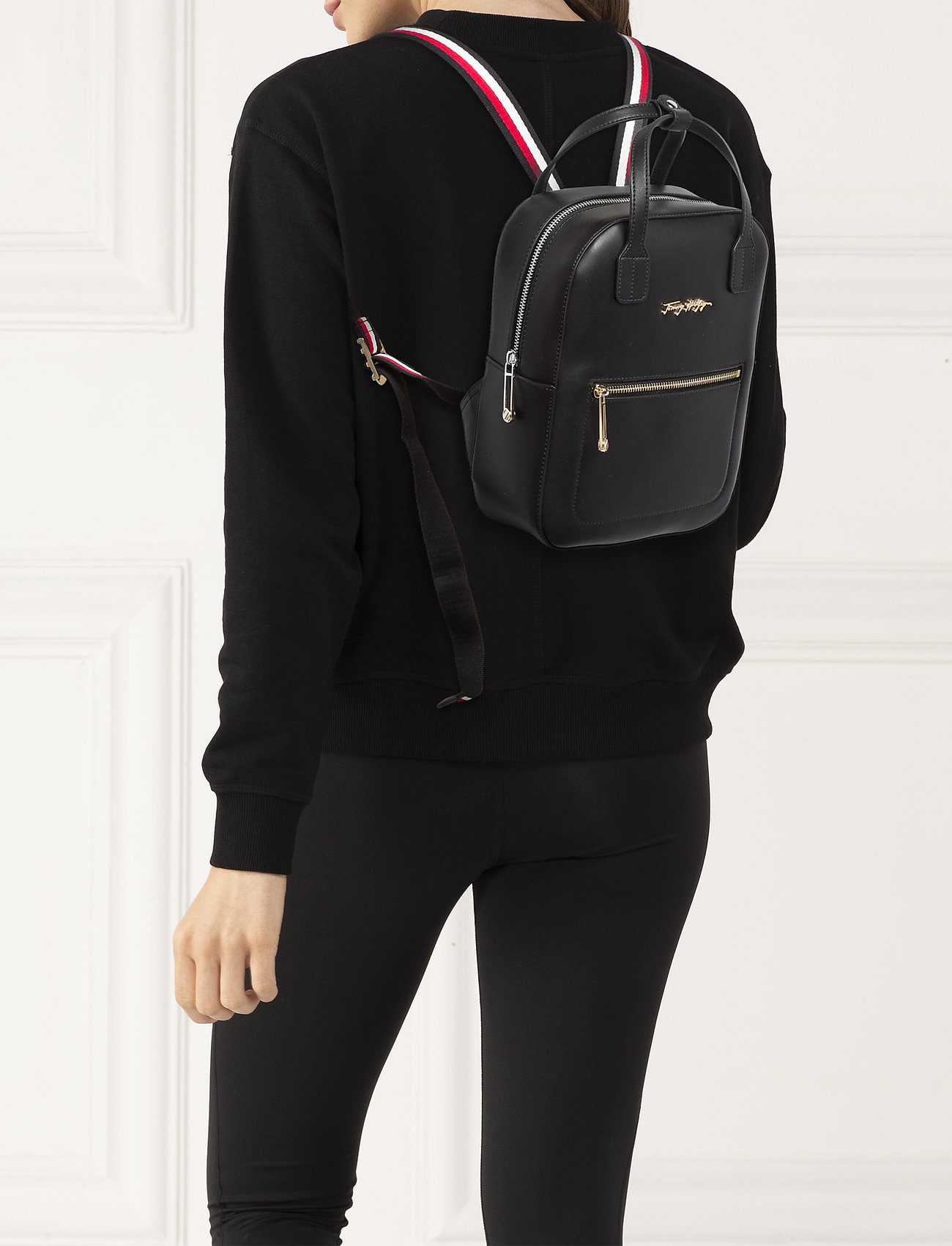 Iconic Tommy Backpack (Black) (139.90 