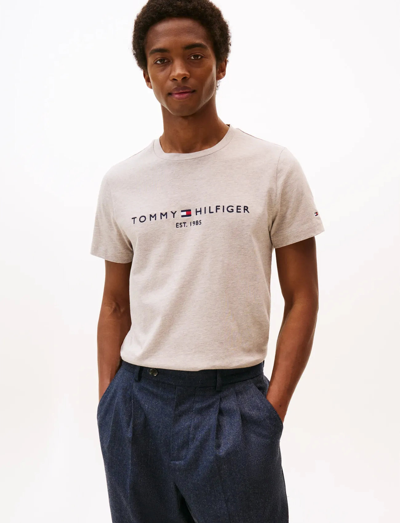 Tommy Hilfiger Tommy Logo Tee, XL, Beige, T-Shirts > Kortærmede, Herre