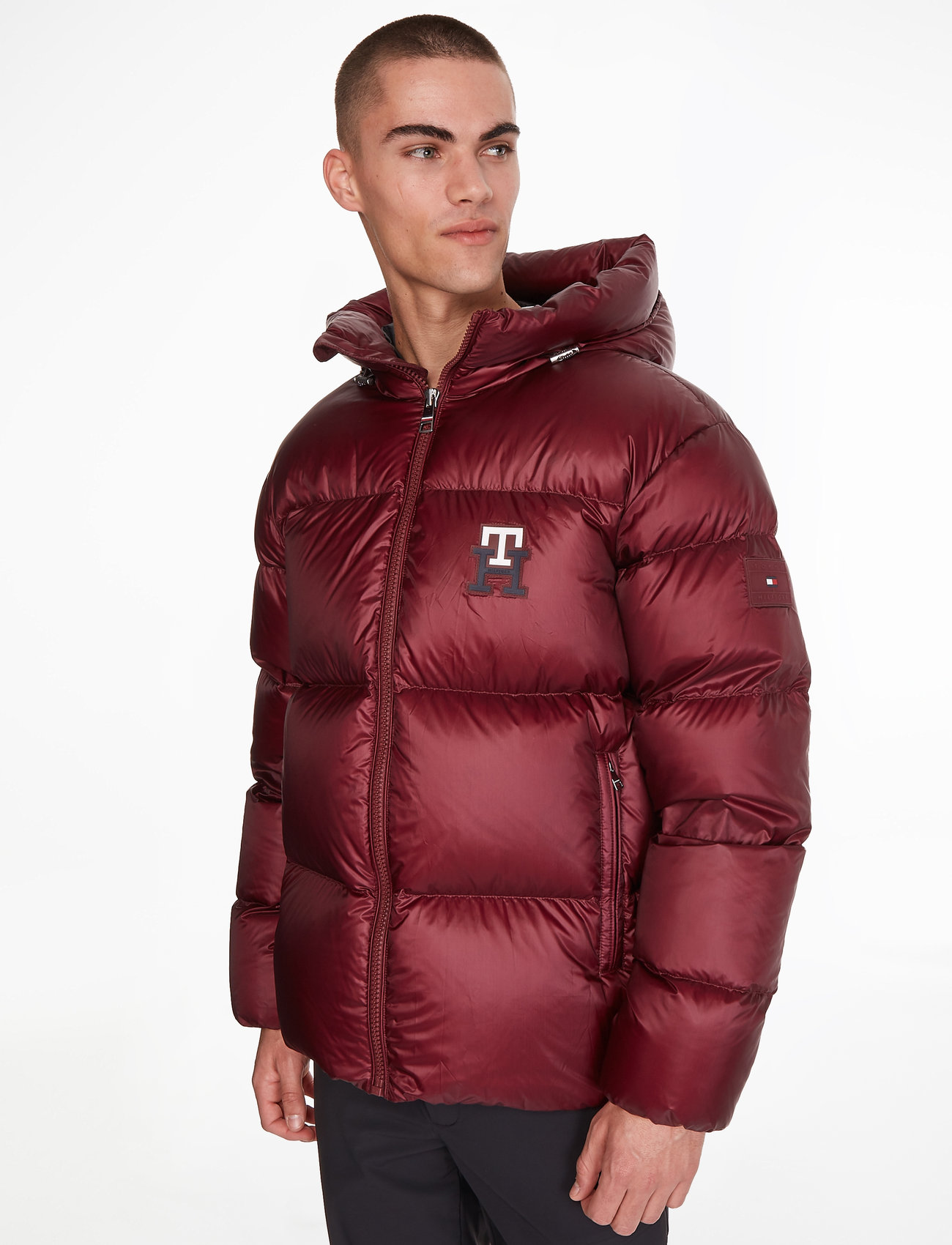 Tommy Hilfiger Ny Zero Gravity Down Hdd Puffer - 399.90 €. Buy Padded