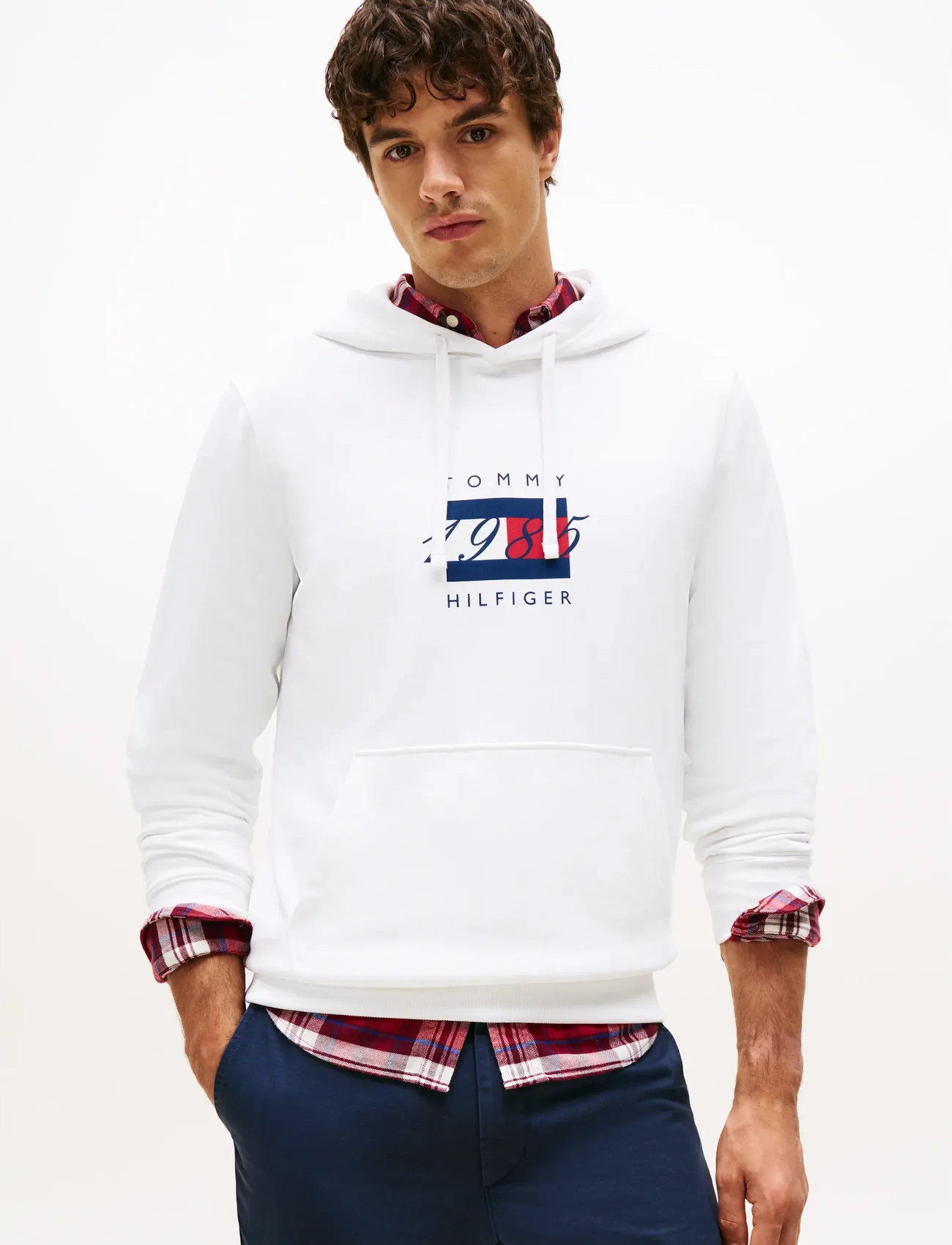 Tommy Hilfiger Linear Flag Graphic Hoodie, XL, White, Sweatshirts & Hættetrøjer > Hættetrøjer, Herre