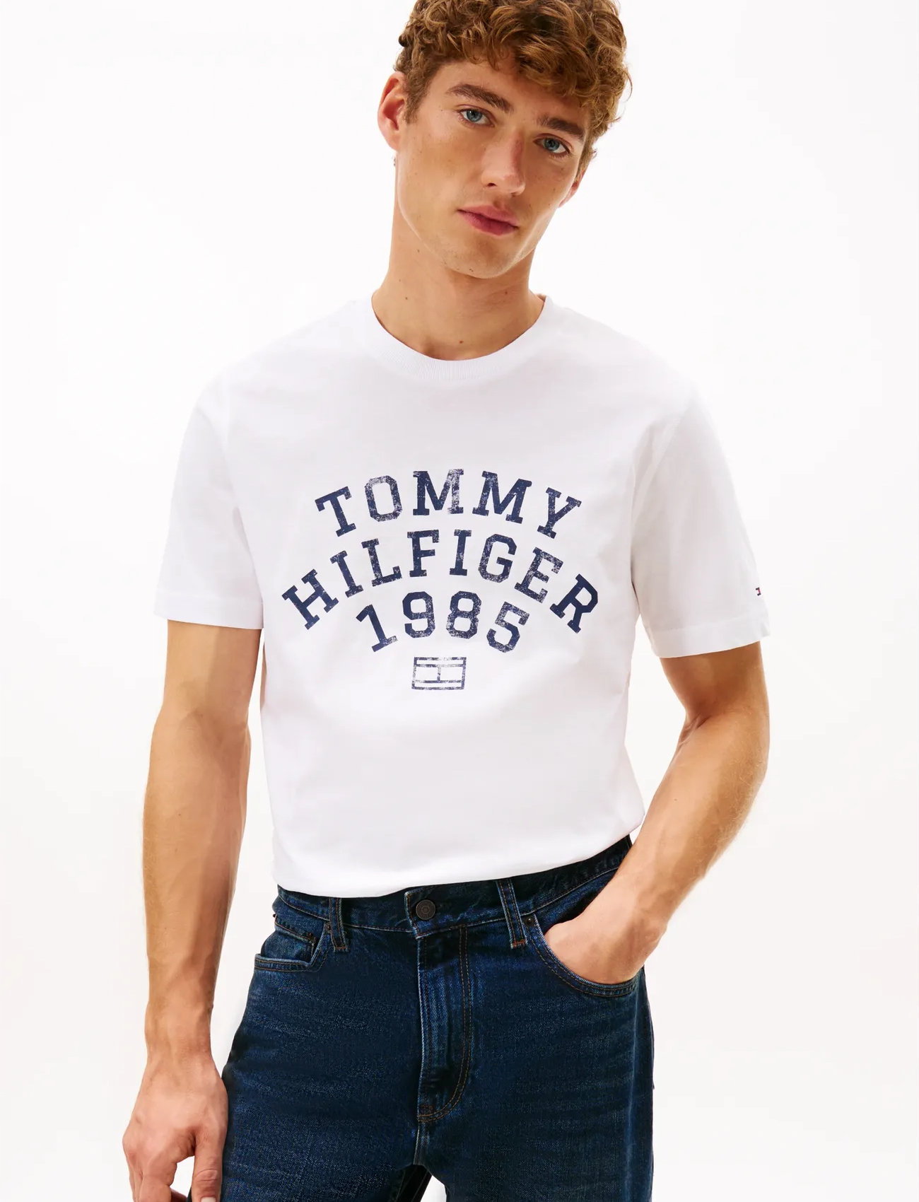 Tommy Hilfiger Hilfiger Arch Tee, M, White, T-Shirts > Kortærmede, Herre