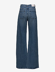 flared jeans tommy hilfiger