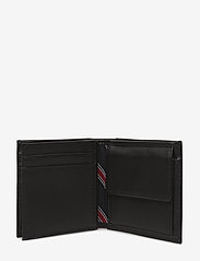 tommy hilfiger eton cc flap