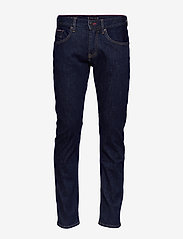 tommy hilfiger slim bleecker