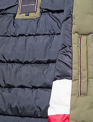 tommy hilfiger heavy canvas parka