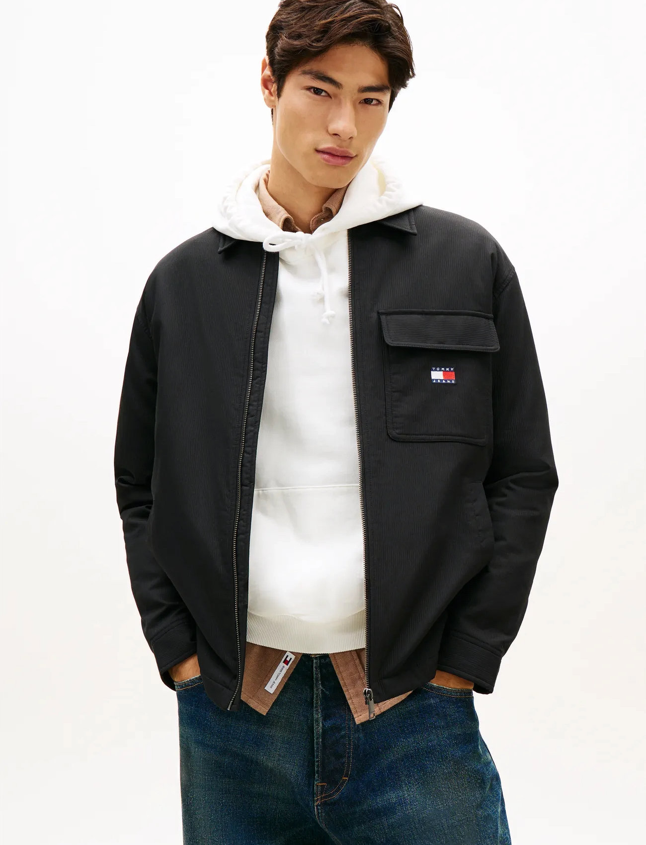 Tommy Jeans Tjm Padded Tech Cord Overshirt, M, Black, Jakker > Lette Jakker, Herre