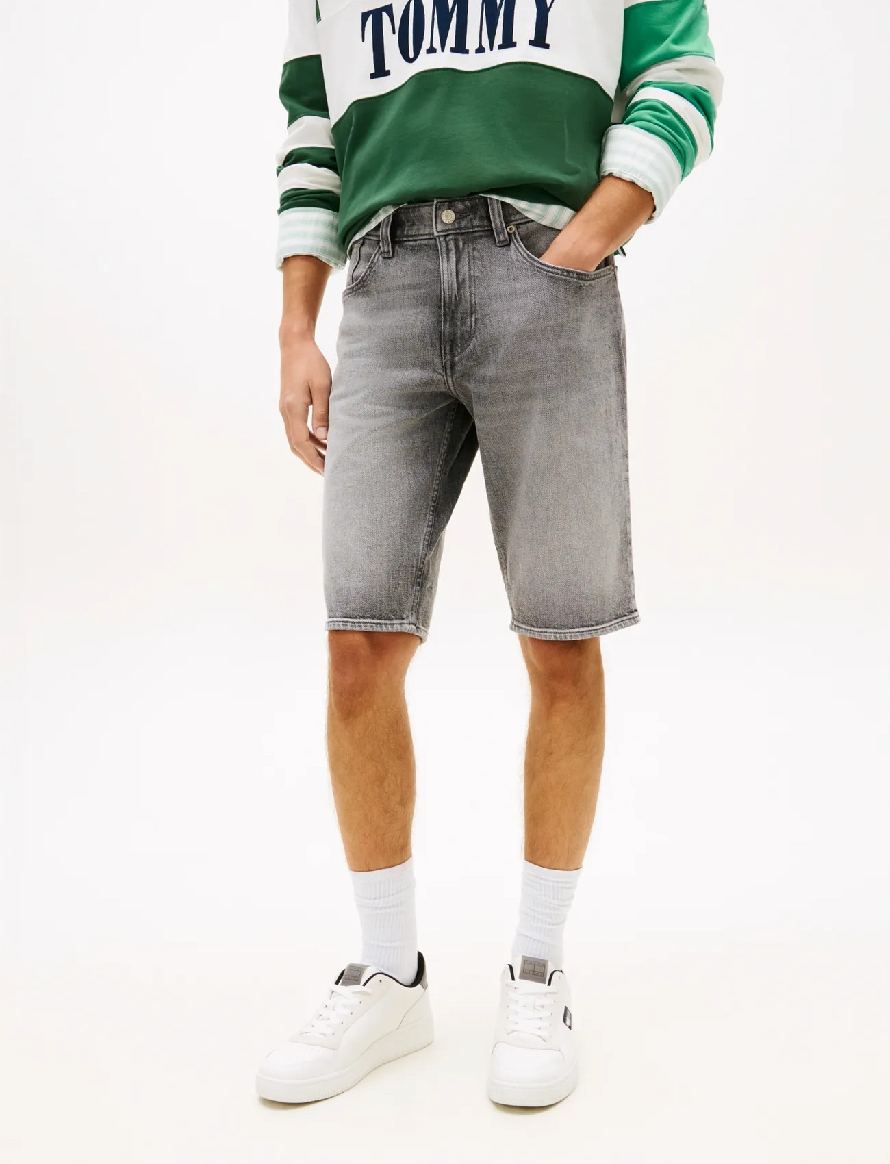 Tommy Jeans Ronnie Short Bj8172, 34, Grey, Shorts > Denim Shorts, Herre