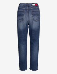 Tommy Jeans - MOM JEAN UHR TPRD AE632 MBC - tapered jeans - denim medium - 1