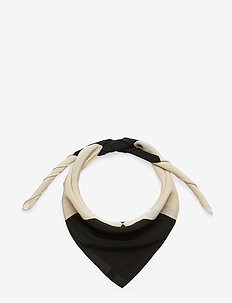 SAMARA - BLACK CHECK