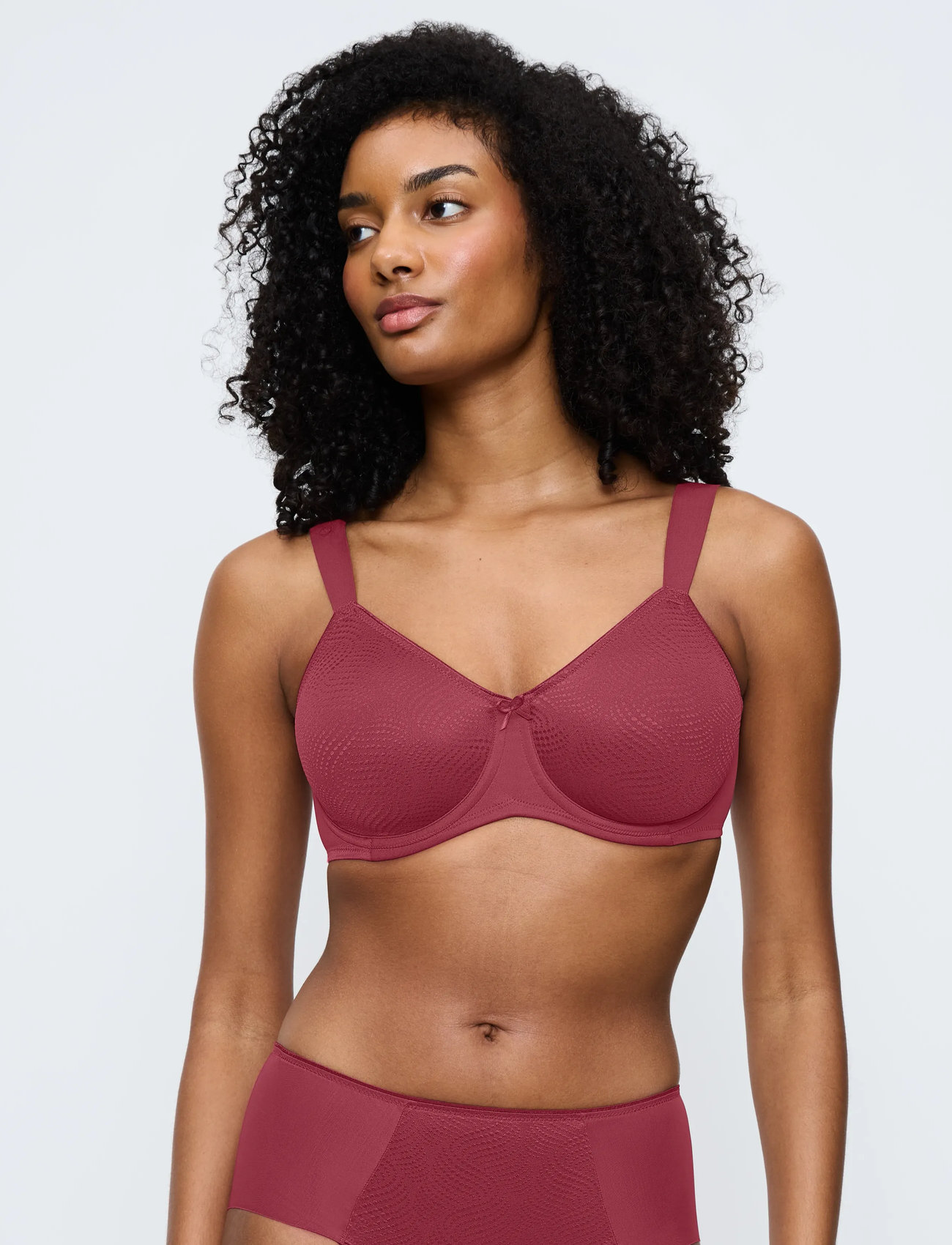 Triumph Essential Minimizer T W X, D x 70, Red, Bh'Er Og Toppe > Bh'Er Med Fuld Skål, Dame
