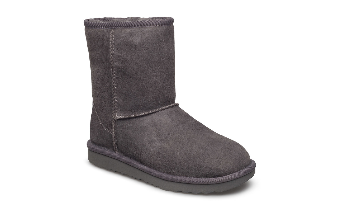 ugg k classic