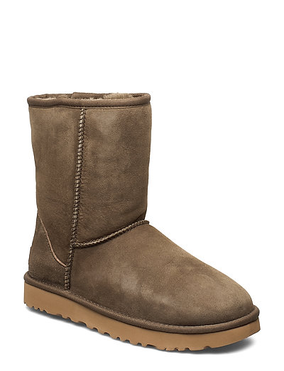 w classic short ii ugg