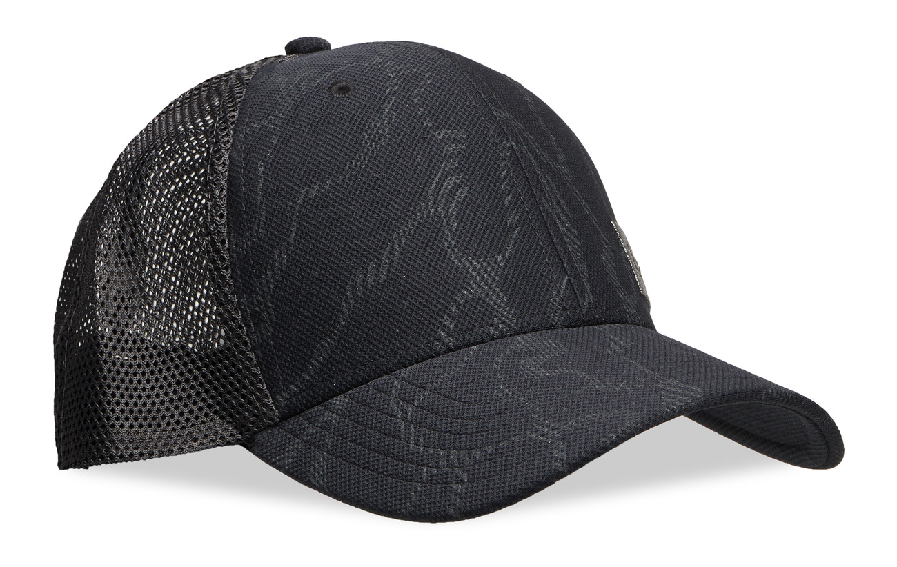 under armour men's blitzing trucker 3.0