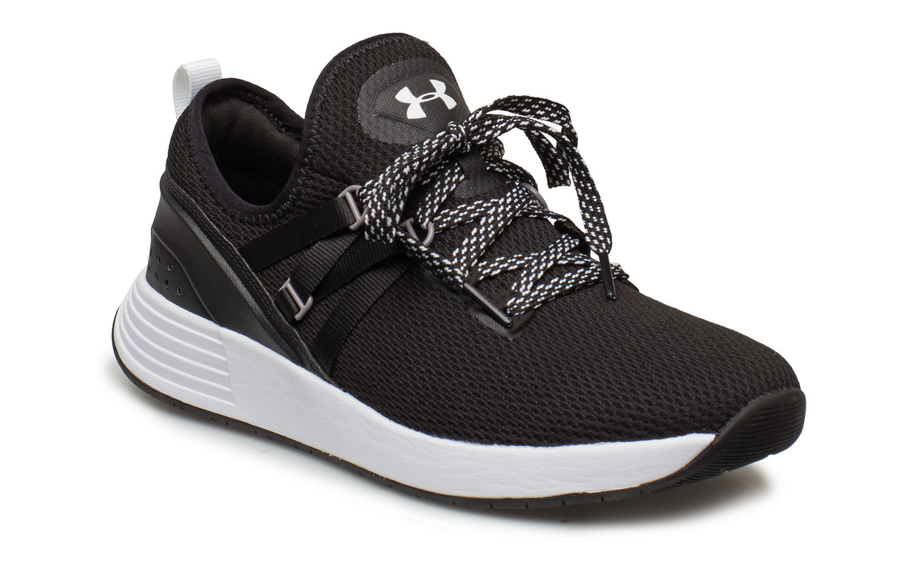 Ua W Breathe Trainer (Black) (539.40 kr) Under Armour