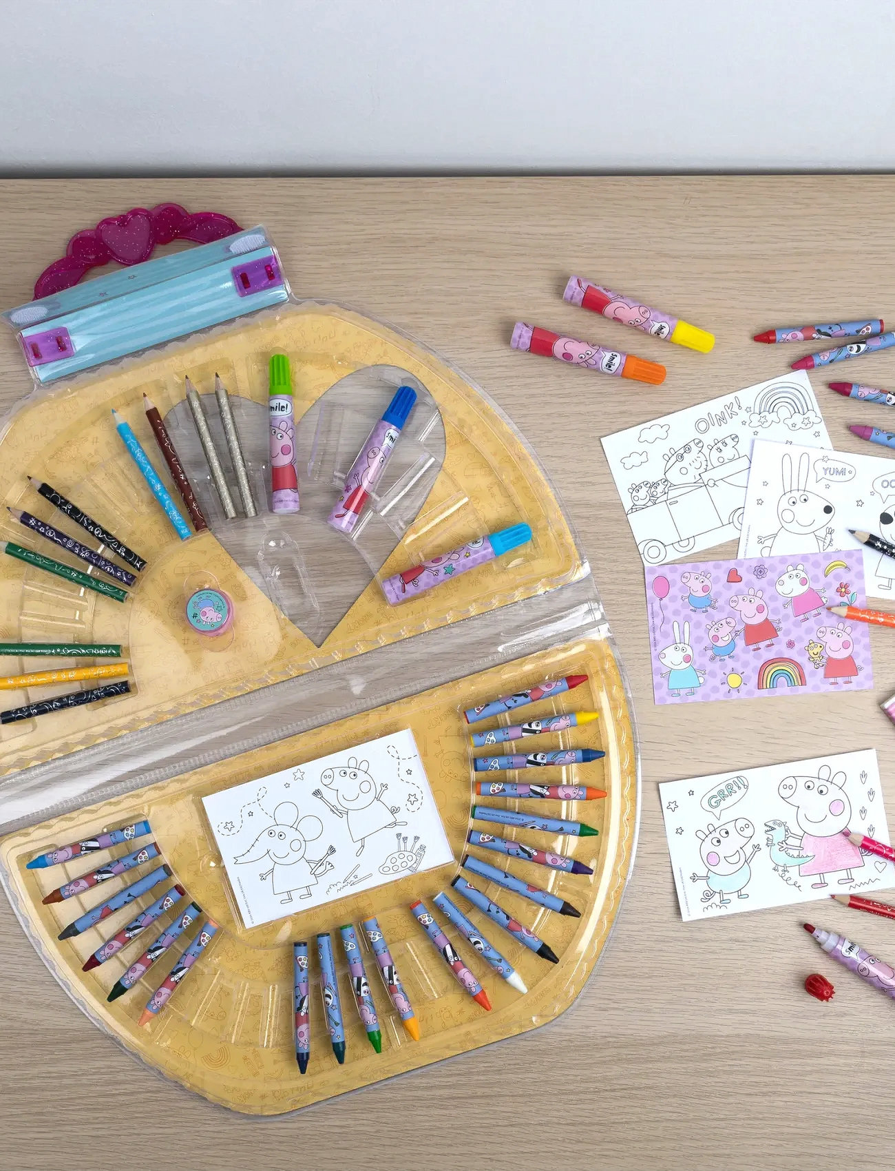 Gurli Gris Peppa Pig Colouring Case, 51 Pieces, One Size, Multi/patterned, Tegning > Papirvarer, Børn
