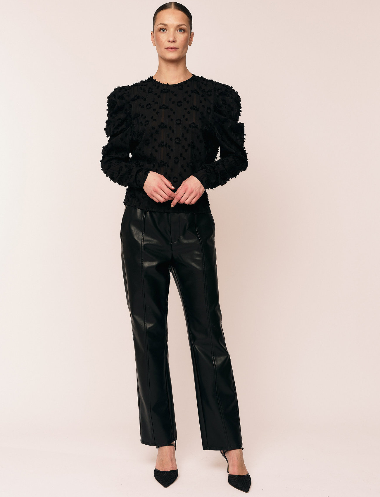 Once Untold Julia Top, M, Black, Bluser > Langærmede, Dame