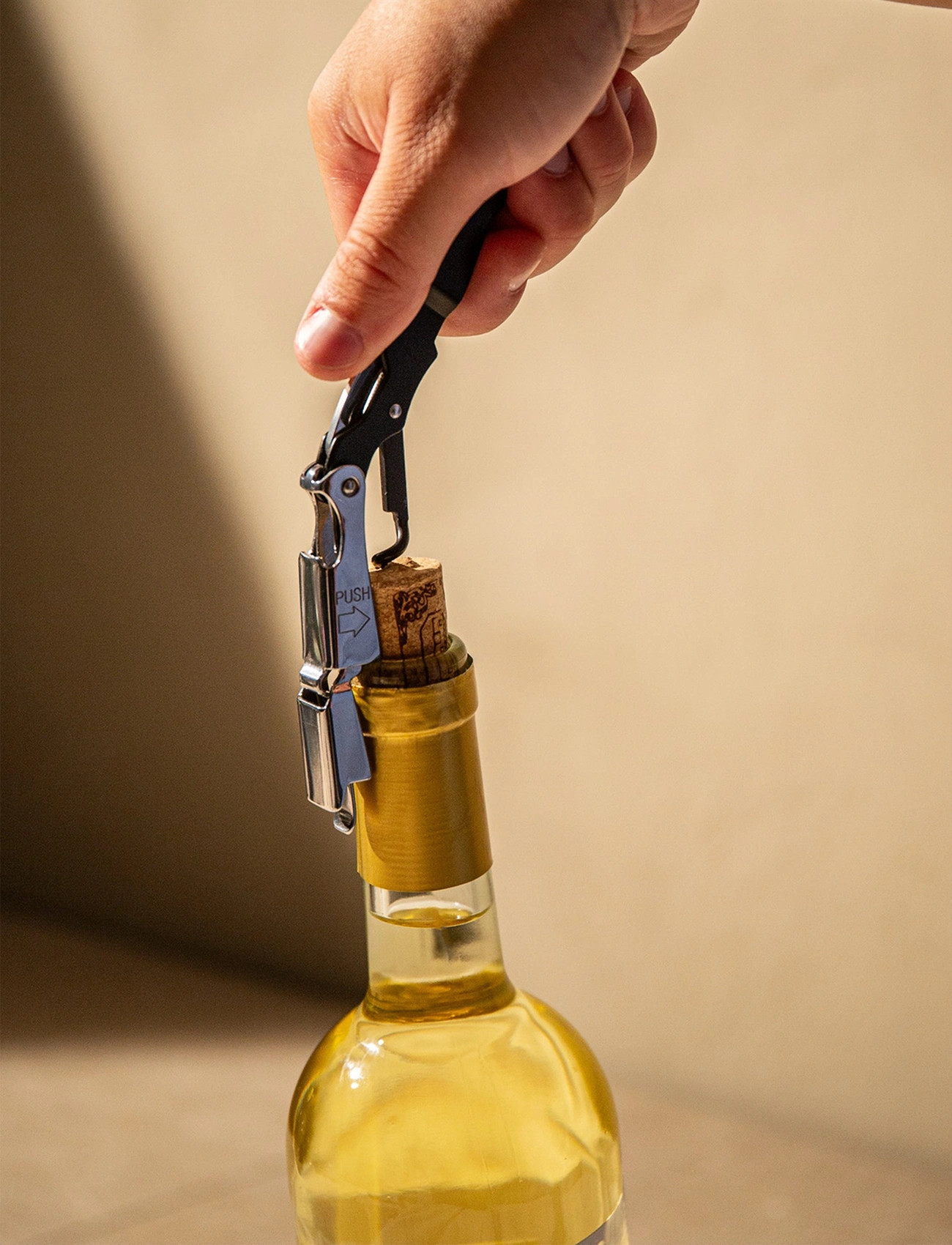 Vacuvin Waiters Corkscrew Push Black Vacu Vin , One Size, Silver, Tilbehør Til Drinks Og Barer > Flaskeåbnere Og Vinpropper, Unisex