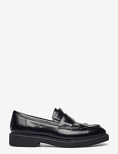 vagabond alex flat loafer in black